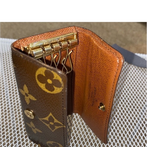 Louis Vuitton monogram key holder excellent condition - Picture 2 of 9